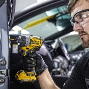 Masina de insurubat sub-compacta DeWalt DCF601D2, brushless, 12V, 2 x 2 Ah, incarcator - Img 4