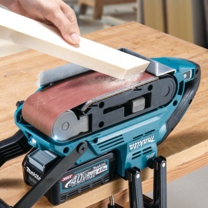 Masina de slefuit cu banda Makita XGT 40Vmax, 76 x 533 mm, livrata fara acumulatori - Img 3
