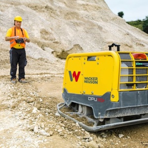 Placa compactoare reversibila Wacker Neuson DPU110r Lec970, diesel, greutate 810kg, forta de impact 110 kN, cu telecomanda, Compatec, pornire electrica - Img 8