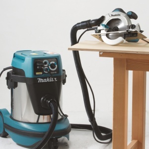 Aspirator Makita 22L cu aspirare umeda si uscata clasa de absorbtie M - Img 3