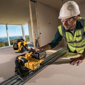 Fierastrau circular Dewalt DCS520T2 cu acumulatori 54 V Li-Ion XR 6.0 Ah, cu ghidaj, diametru panza 165 mm, in valiza TSTAK - Img 5
