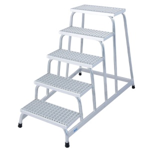 Platforma cu podest tip gratar, 5 trepte, inaltime de lucru 3.00m - Img 1