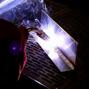 Aparat sudura MIG-MAG Telwin MAXIMA230SYNERGIC, 220 A, sarma otel 0.6-1 mm, cu accesorii - Img 3