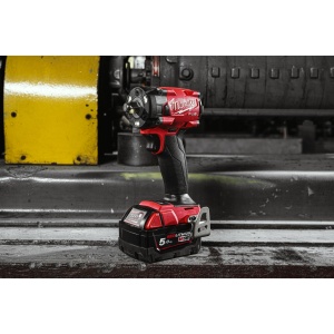 Cheie de impact compactă cu inel de fixare M18 FUEL™ ½″ Milwaukee M18 FIW2F12-502X, alimentare cu acumulator - echipat - Img 12