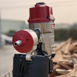 Ciocan pneumatic pentru cuie cu cap rotund MAX CN70 - Img 2