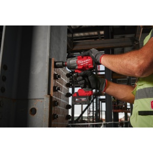 M18 FHIW2F12-502X Cheie de impact patrat 1/2˝, cuplu 2034 Nm și inel de strângere, 2 baterii 5Ah, incarcator, valiza - Img 5