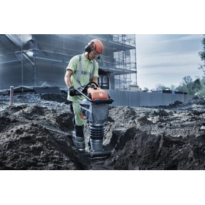 Mai compactor Husqvarna LT 6005, 69 kg, motor Honda GX120 - Img 6