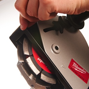 Masina de canelat 220 V Milwaukee WCE 30, latime canal 15-26 mm, adancime 30 mm, 1500 W, alimentare Retea 220-240 V - Img 12