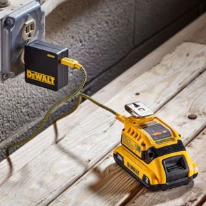 Set incarcator USB-C DeWalt DCB094H2, cu 2 acumulatori Powerstack 18V / 5.0Ah - Img 2