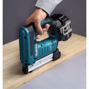 Capsator Makita fara acumulatori si incarcator, Li-Ion, 18 V, - Ah, 10 mm - Img 3