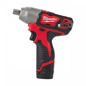 Cheie cu impact 1/2″ Milwaukee M12 BIW12-202C, cuplu 138 Nm, livrata cu acumulatori, valiza