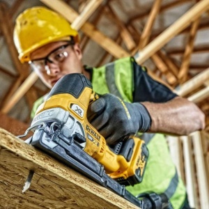 Fierastrau pendular compatibil cu acumulatori XR Li-Ion Dewalt DCS334N, 0 - 3200 cpm, 18 V, 135 mm, brushless - Img 7