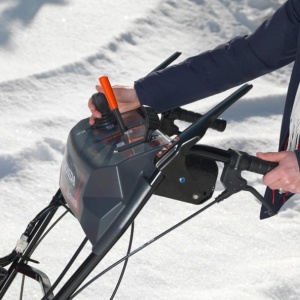 Freza de zapada autotractata cu senile Honda HSS 760A EWD, 60.5 cm latime de lucru, motor pe benzina cu pornire la cheie - Img 3