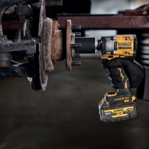 Masina de insurubat cu impact Dewalt DCF921P2G, patrat 1/2", maxim 406 Nm, cu 2 acumulatori 18V XR /5.0 Ah tip "G" si incarcator in insert termoformat pentru sertare - Img 2