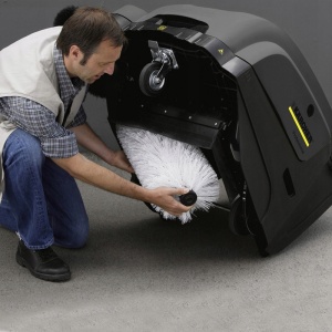 Masina de maturat-aspirat cu motor termic KM 75/40 W G Facelift, autotractare - Img 7
