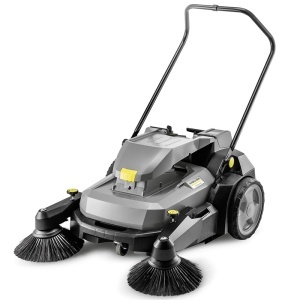 Masina de maturat manuala profesionala Karcher cu doua maturi si rola cu actionare electrica, KM 70/25 C BP 2SB