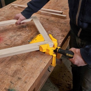 Menghina de colt Dewalt DWHT83853-0, 113 kg, 90 grd, 2 cleme de masa - Img 3