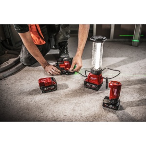 NIVELĂ LASER CU 2 PLANURI CU FASCICUL VERDE, REÎNCĂRCABILĂ REDLITHIUM™ USB L4 CLL-301C - Img 11