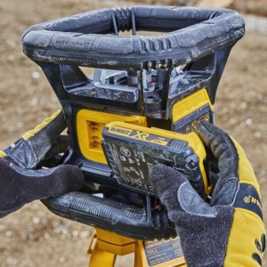 Nivela laser rotativa DeWalt DCE080D1GS, laser verde, EU - Img 5