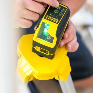 Nivela laser Stanley Fatmax CL FMHT77586-1, linii in cruce de culoare verde - Img 6