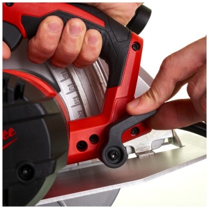Fierastrau circular 220 V Milwaukee CS 85 SB, 2200 W, adancime de taiere 85 mm - Img 12