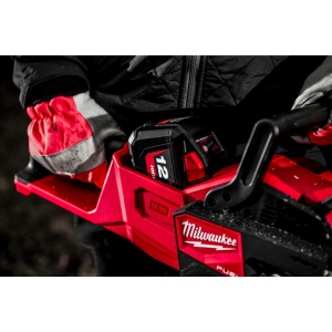 Fierastrau cu lant 30cm cu acumulator Milwaukee FUEL M18 FCHCS-121, livrat cu acumulator - Img 8