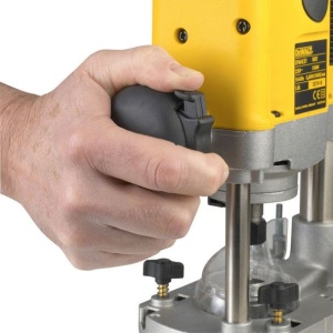 Masina de frezat verticala Dewalt DW621KT, 1100 W, adancime de lucru pana la 55 mm - Img 3