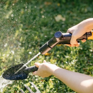 Pistol pentru stropit, cu maner confortabil SoftGrip™, Fiskars - Img 6