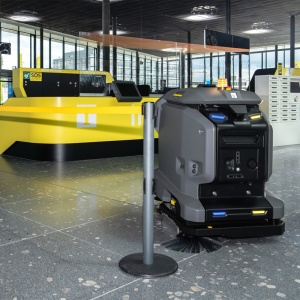 Robot de frecat-aspirat profesional Kärcher, tip KIRA B50 - Img 3