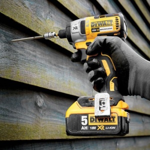 Set combo 2 scule DeWalt DCK266P2T 18 V: masina de gaurit cu percutie, DCD796, masina de insurubat cu impact DCF887, 2 acumulatori 18 V 5 Ah, incarcator, cutie TSTAK II - Img 4