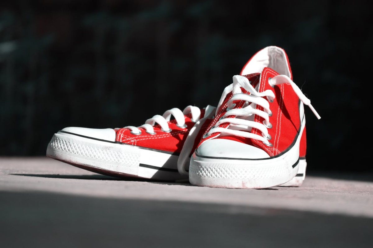 Sneakersi sau tenisi dama? Pe care ii alegem?