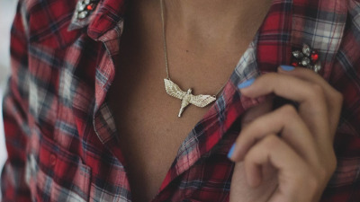 Ce accesorii se poarta in 2025?