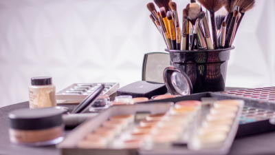 Make-up. Reguli de baza si de protectie