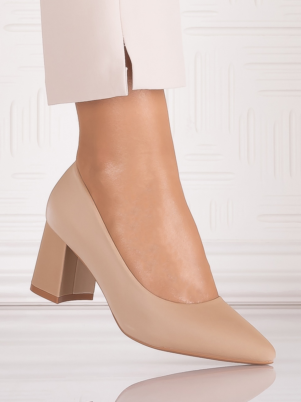 Pantofi dama cu toc Bej din Piele Ecologica Satinata Arriba - imagine 3