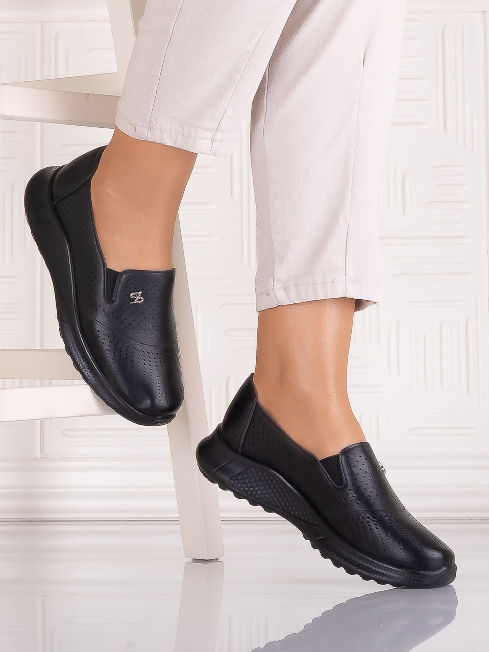 Pantofi casual Negrii dama din Piele Ecologica Aurasta - imagine 3