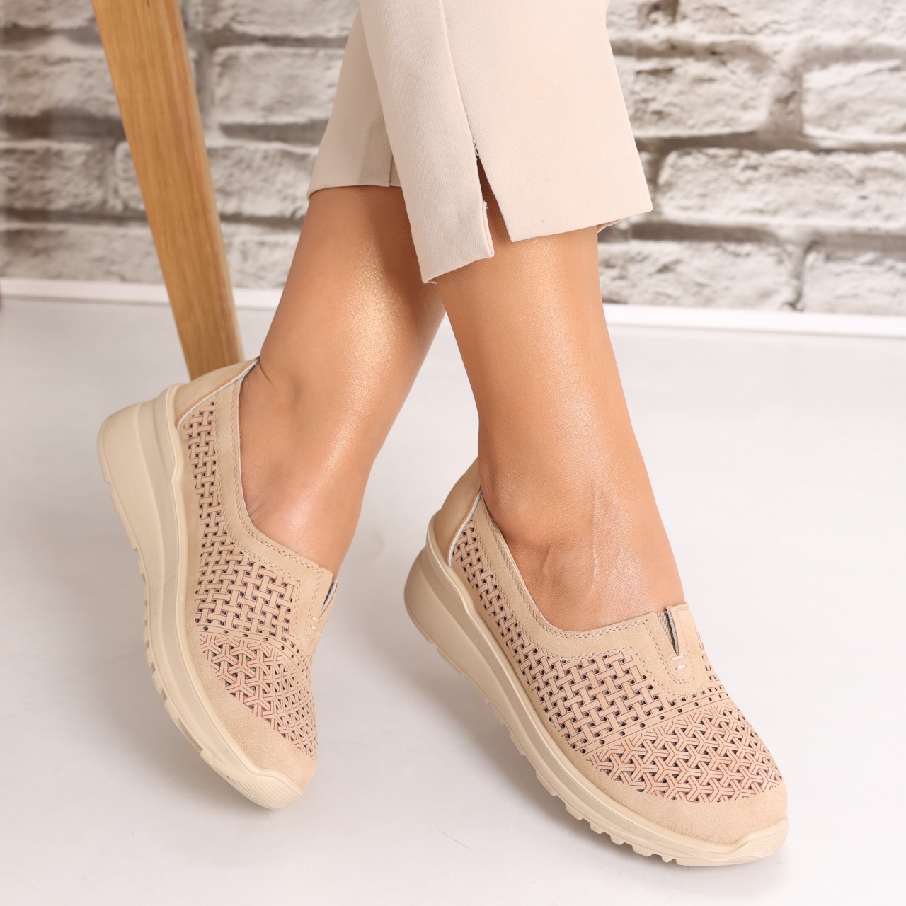 Pantofi dama casual Kaki din Piele Ecologica Sonita - 1 | YEO