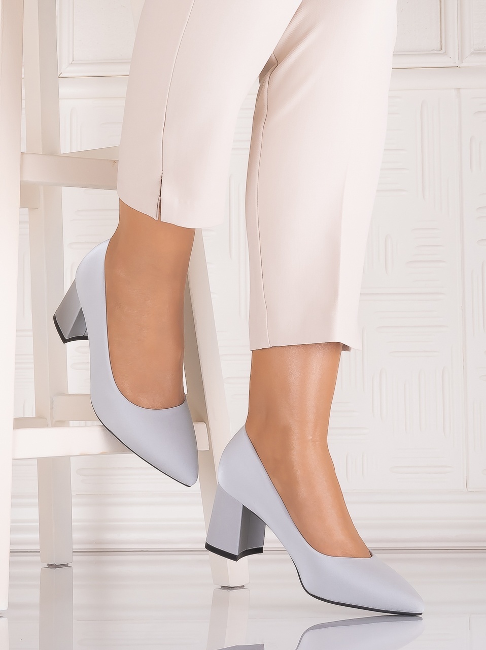 Pantofi dama cu toc Gri din Piele Ecologica Satinata Arriba - imagine 3