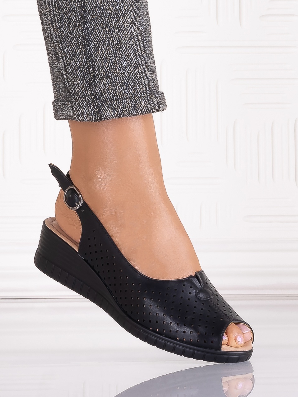 Sandale casual Negre dama din Piele Ecologica Seliorra - imagine 4