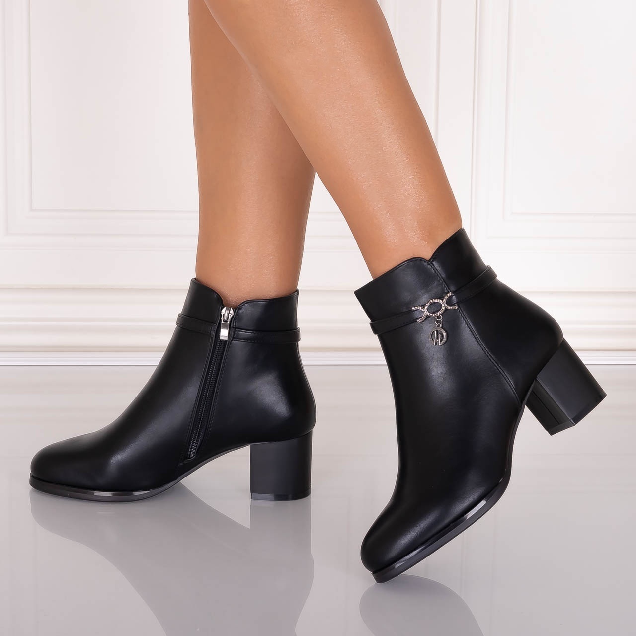 Aceasta este imaginea corespunzatoare acestui obiect