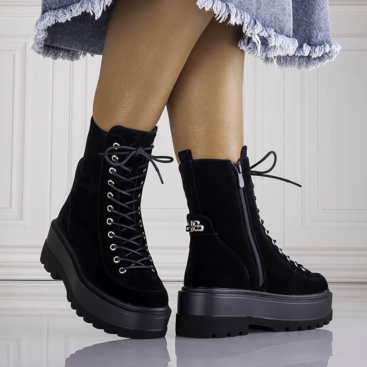 Ghete Dama Imblanite Negre din Piele Ecologica Intoarsa Irdasa - imagine 2