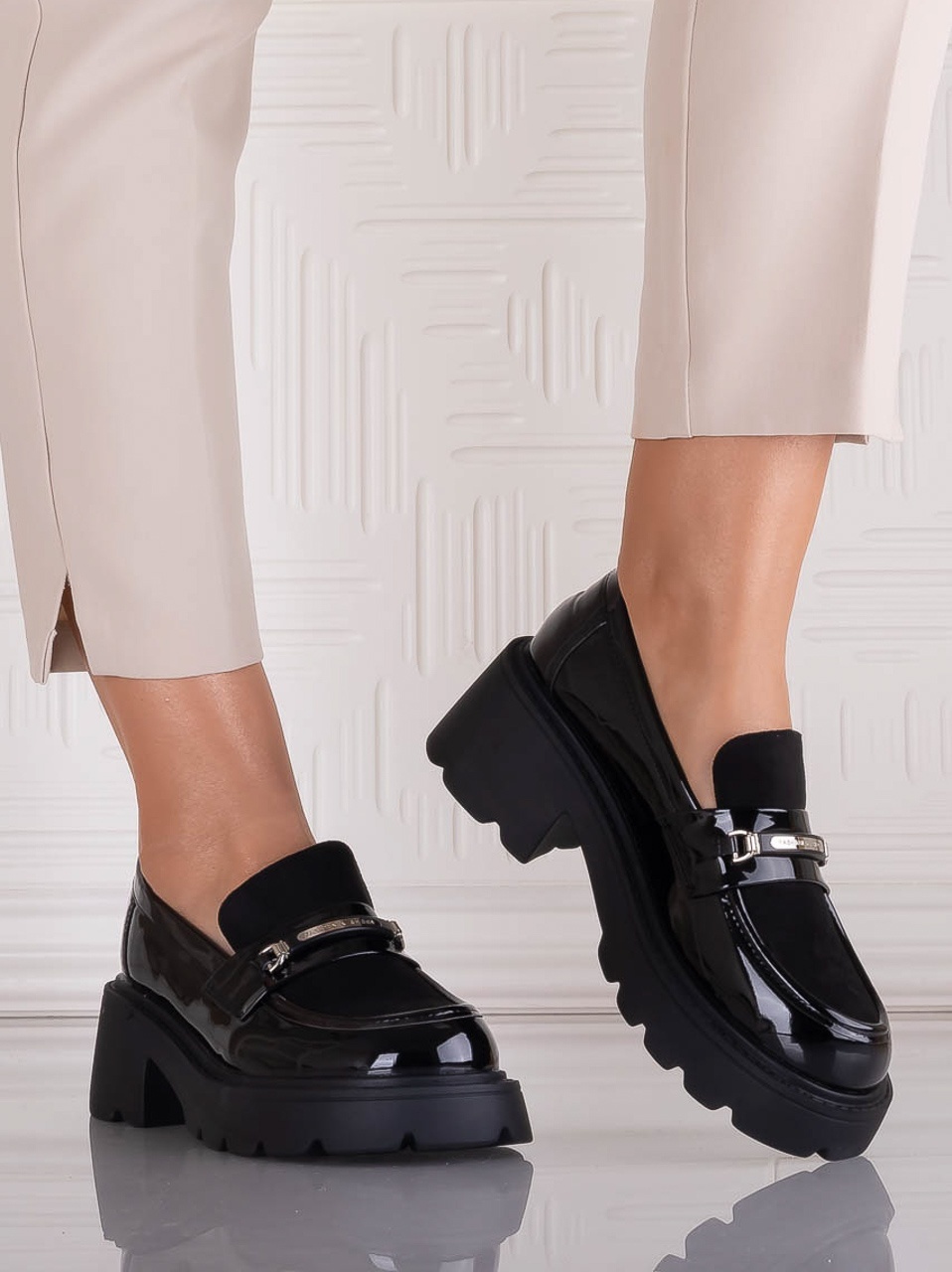 Pantofi dama casual Negri din Piele Ecologica Lacuita Catilea - imagine 5