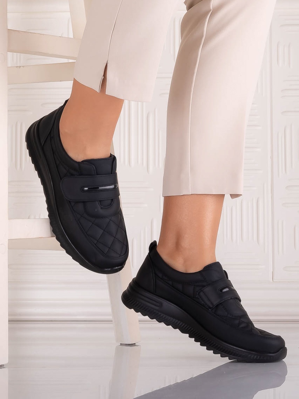 Pantofi dama Casual Negri din Piele Ecologica Osica - imagine 3