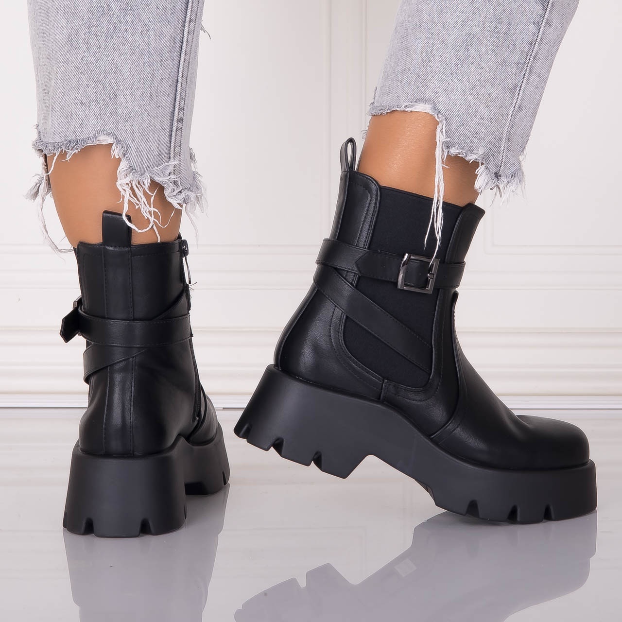 Ghete Dama Negre din Piele Ecologica Sivida - 4 | YEO