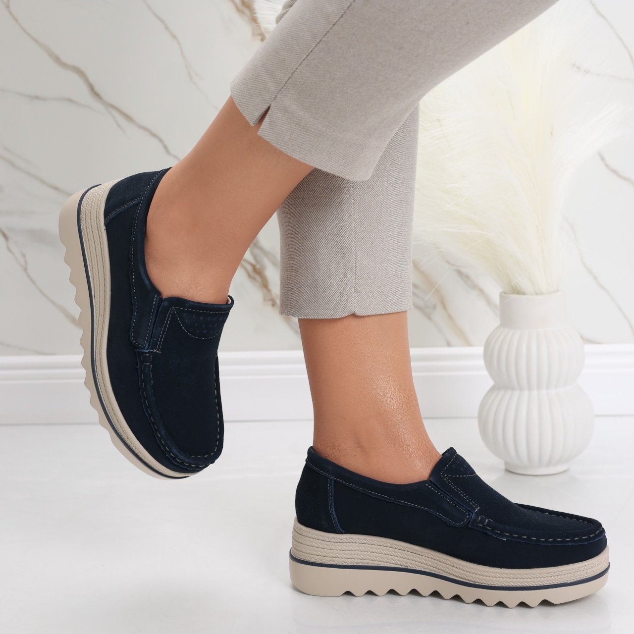 Pantofi dama cu platforma Bleumarin din Piele Naturala Intoarsa Gabrena - 3 | YEO