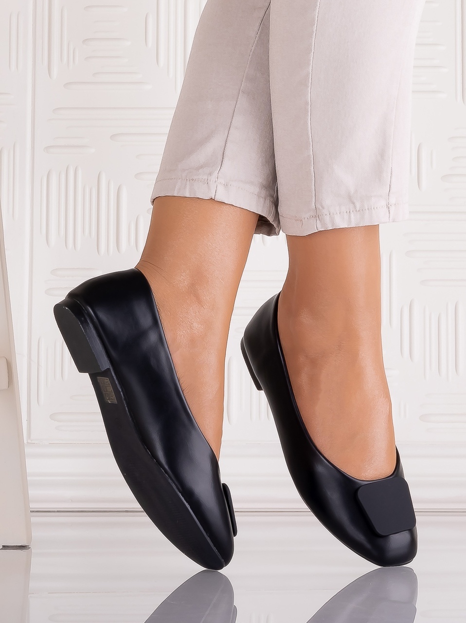 Pantofi dama Negrii din Piele Ecologica Yolandia - imagine 5