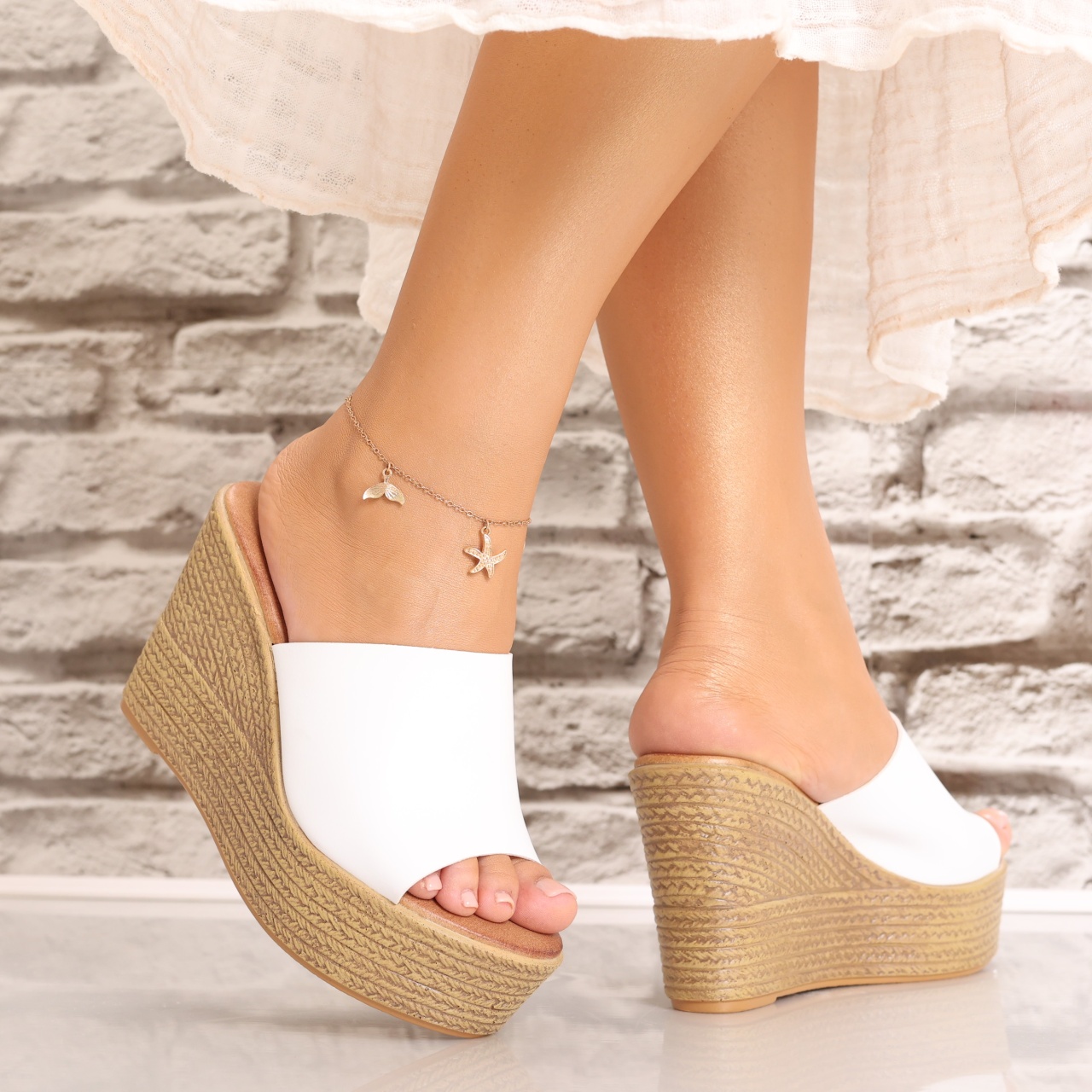 Papuci dama cu platforma Albi din Piele Ecologica Valesca - 2 | YEO