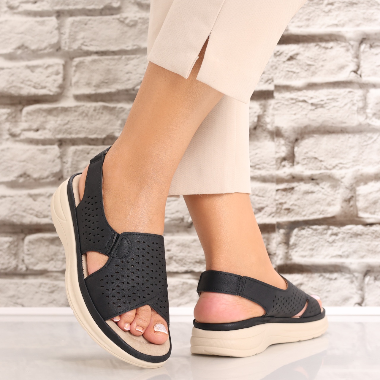 Sandale dama Fara Toc Negre din Piele Ecologica Wilda - 1 | YEO