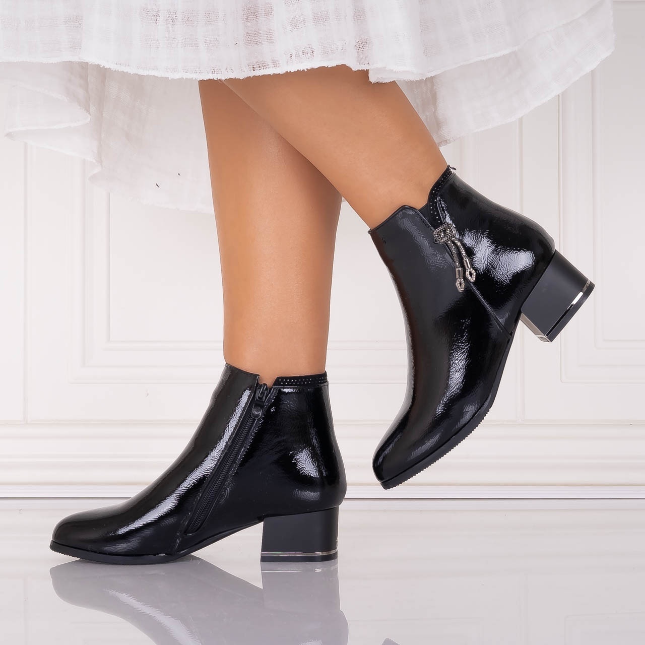 Aceasta este imaginea corespunzatoare acestui obiect