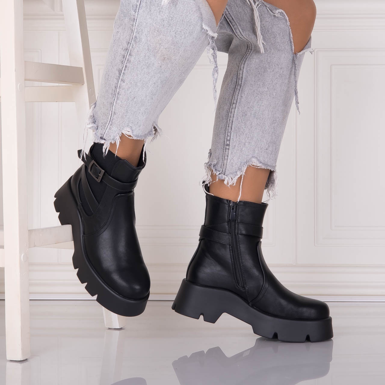 Ghete Dama Negre din Piele Ecologica Sivida - 1 | YEO