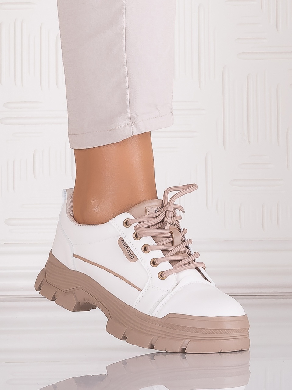 Aceasta este imaginea corespunzatoare acestui obiect